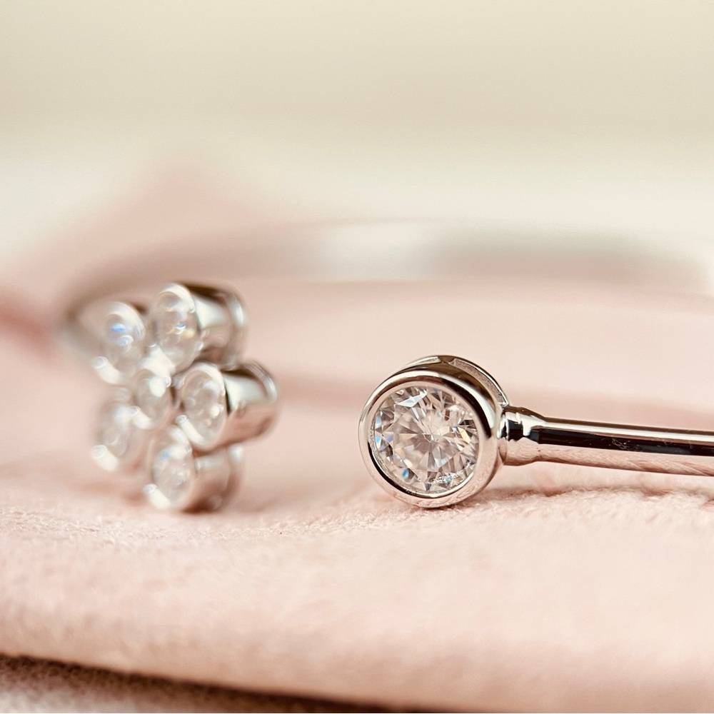 S925 Moissanite Flower Open Bangle Bracelet - Picture 6 of 6